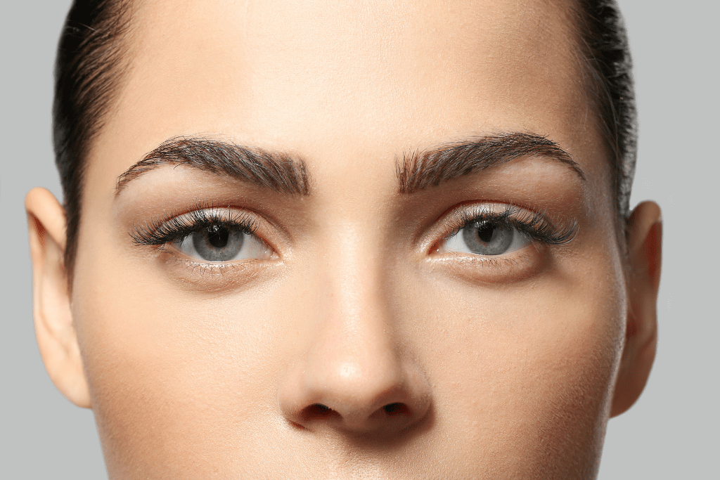 Die perfekte Augenbrauenform: Tipps und Tricks